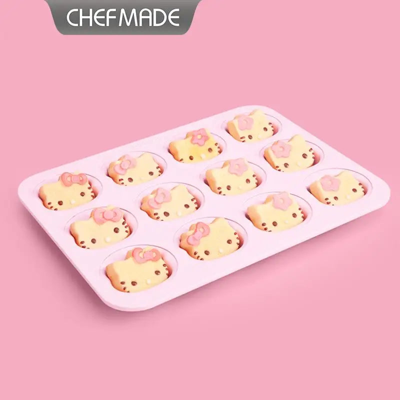 Silicone mold with cat-shaped cookies on a pink background, branded 'CHEFMADE'.